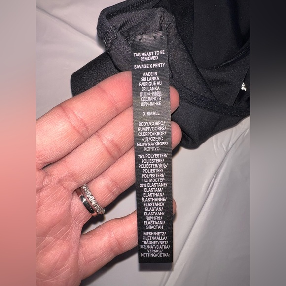 Savage X Fenty Lineup Low-Impact Sport Bra Sz XS Yoga Pilates Casual Raceback - Picture 8 of 8